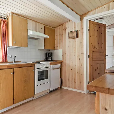 2 Bedroom Gorgeous In Feriehus